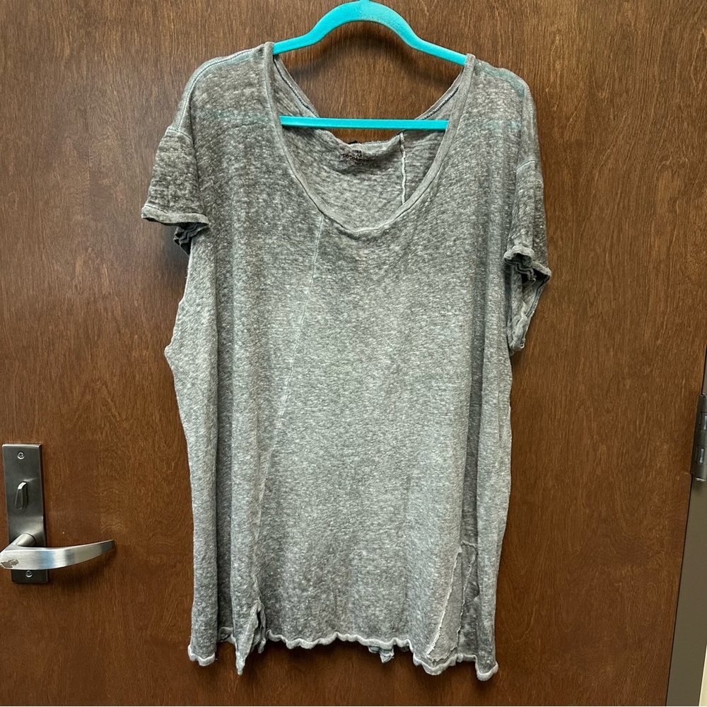 Women’s Washed Gray Short Sleeve Tunic Top Pete & Greta